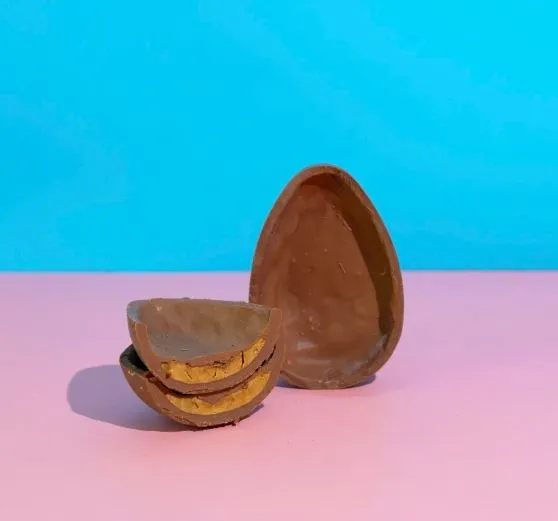 Ovo de Páscoa Vegano Recheado com Biscoito Belga Super Vegan 500g refrig.