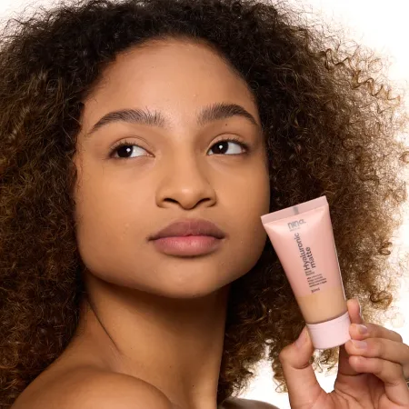Base Líquida Hyaluronic Matte Cor 3 – Nina Makeup