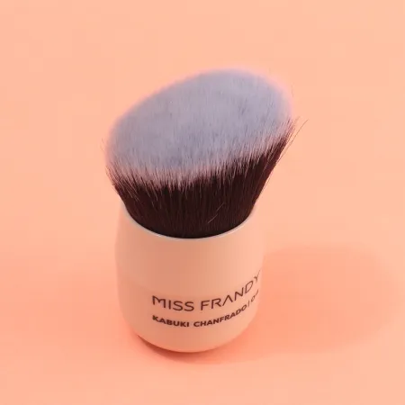 Pincel Kabuki Chanfrado 04 - Miss Frandy