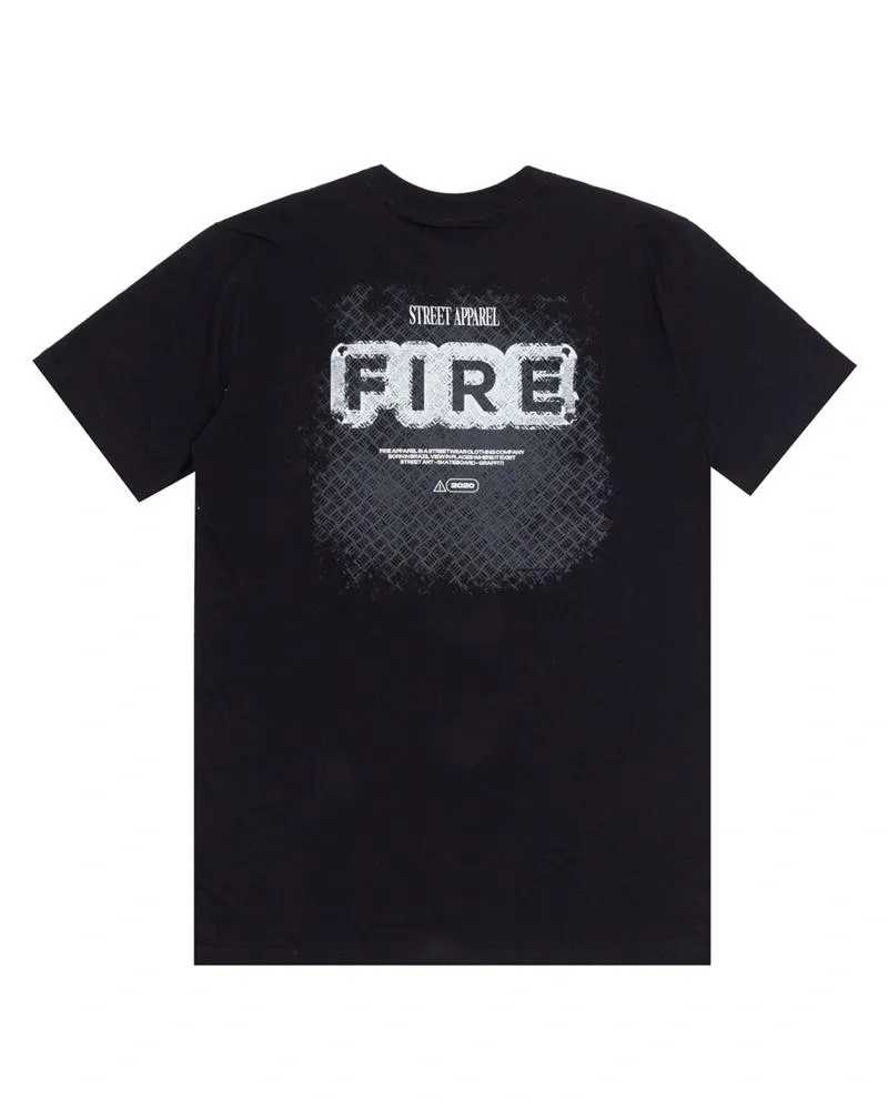 Camiseta Básica Fire On The Metal (Preto)
