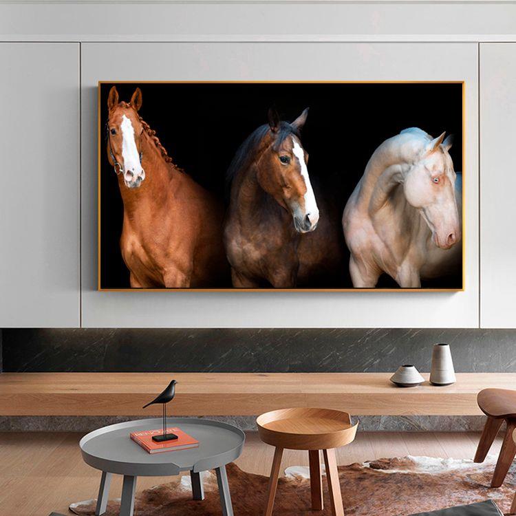 Quadro Decorativo 120x90 Moldura De Madeira Cavalo De Frente