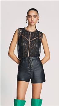Blusa Morena Rosa Decote Redondo Sem Manga Com Entremeio Preto