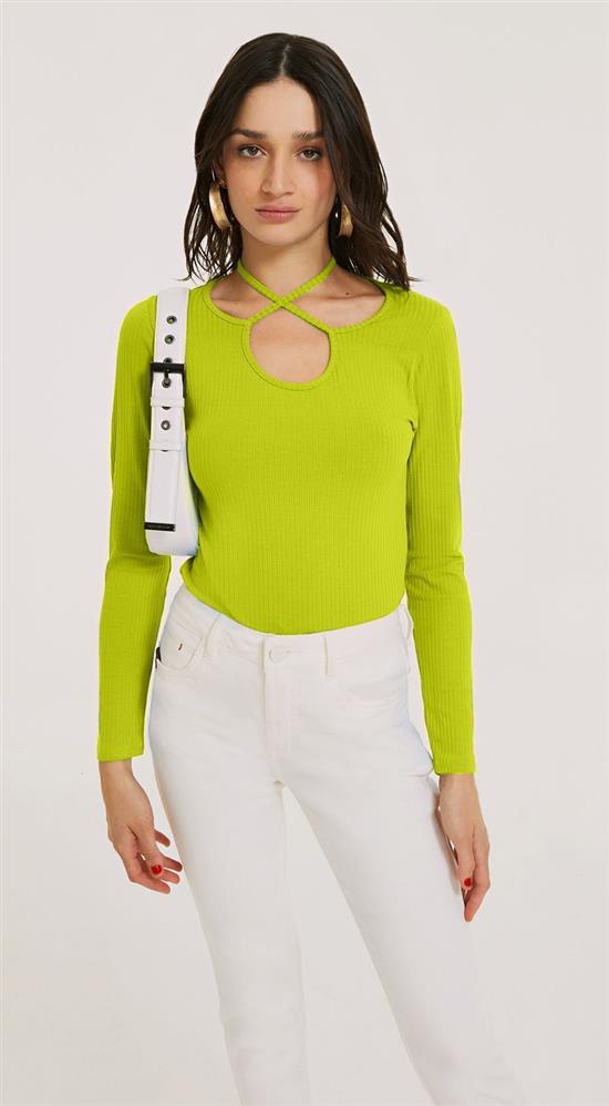 Blusa Morena Rosa Decote Diferenciadao Manga Longa Com Amarração Verde