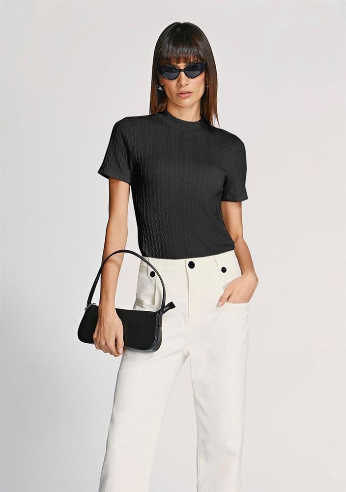 Blusa Morena Rosa Gola Alta Manga Curta Tricôt Preto