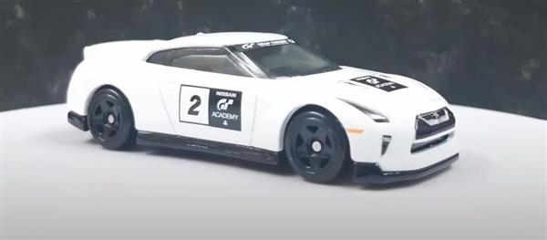 Hot Wheels 1/64 - Nissan GT-R R35 Gran Turismo 2017 - Blanc - Édition 2024 - Neuf
