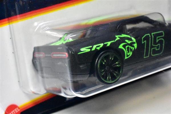 HOT WHEELS NEON SPEEDERS | 15 DODGE CHALLENGER HELLCAT