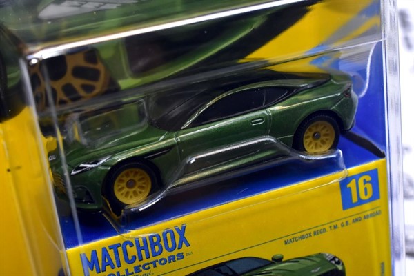 MATCHBOX No.53 アストンマーティン　美品 MATCHBOX Aston Martin No.53 LESNEY ミニカー マッチボックス
