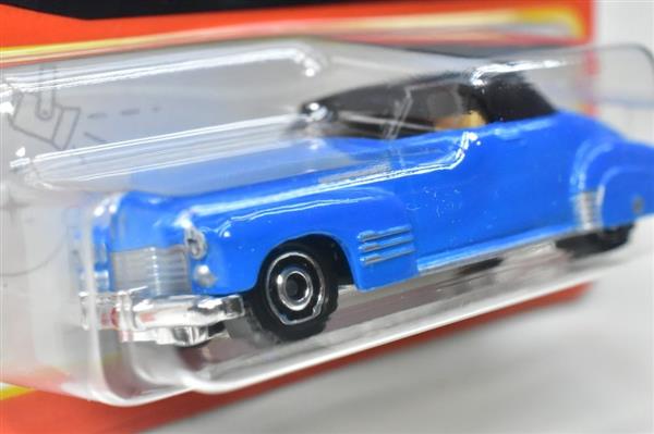Matchbox 1941 Cadillac Series 62 Convertible Coupe - 1:64 Scale Die-Cast Metal Car (Blue) - View #4