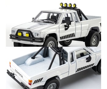 MAJORETTE - COLLECTION -  WAVE 3 - 1985 TYOTA HILUX SR5 PICK UP -  1/64