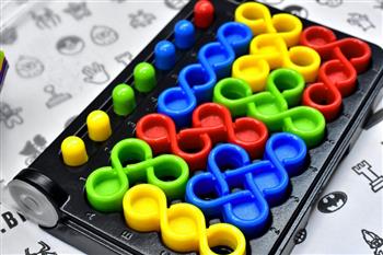 QUEBRA CABEÇA DE LÓGICA - IQ TWIST - SMARTGAMES