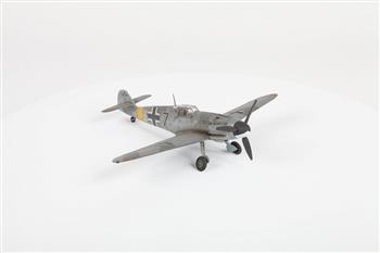 1/72 - MESSERSCHIMITT BF-109 F2 - ZVEZDA - #7302