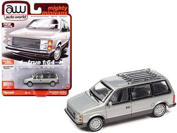 AUTO WORLD - 1985 PLYMOUTH VOYAGER - RADIANT SILVER - 1/64