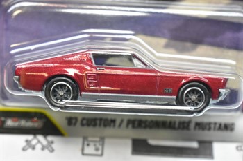 HOT WHEELS PREMIUM - BOULEVARD -  67 CUSTOM  MUSTANG - #149