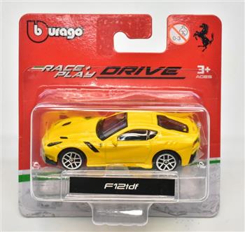 1/64 BBURAGO - RACE & PLAY - FERRARI F12tdf- AMARELA