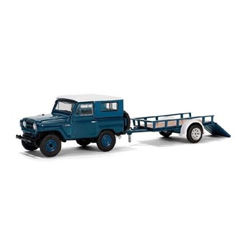 GREENLIGHT - HITCH & TOW - 1961 NISSAN PATROL + TRAILER - 1/64