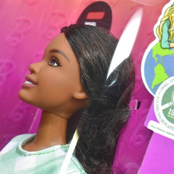 BARBIE FASHIONISTAS -  #240 - VESTIDO VERDE XADREZ E ÓCULOS