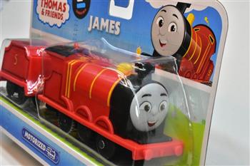 THOMAS E SEUS AMIGOS - JAMES - TRENZINHO ELÉTRICO MOTORIZADO