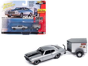 JOHNNY LIGHTNING - TOW & GO - 1970 CHEVY CHEVELLE SS COM TRAILER