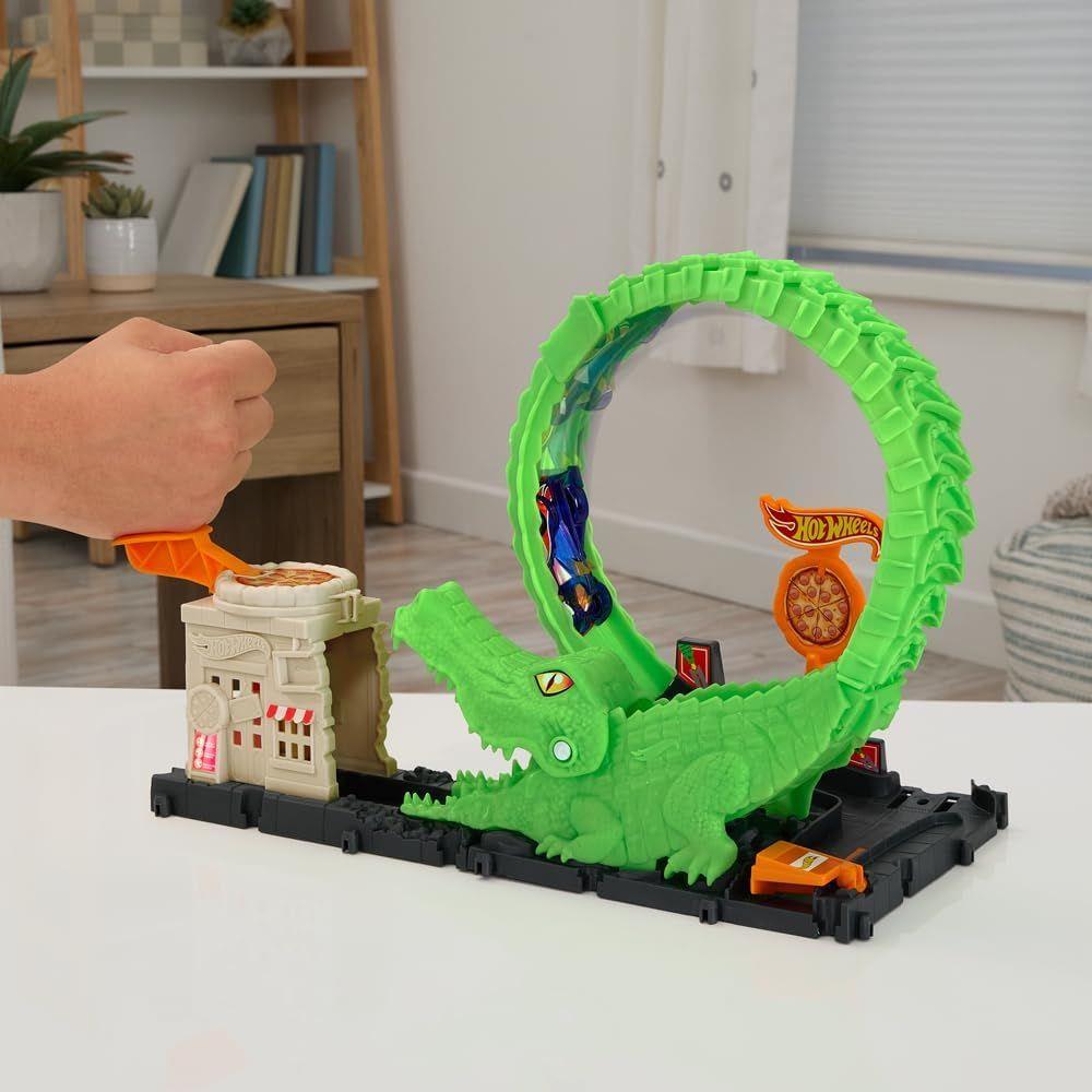 HOT WHEELS NEMESIS CROCODILO ATAQUE PIZZA LOOP - C/ CARRINHO