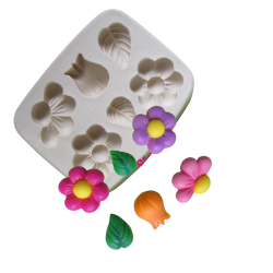 Molde de silicone Flores Gordinhas tam G - cód 242