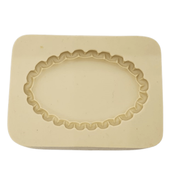 Molde de Silicone Base Oval Lisa com Borda P - Cód 715