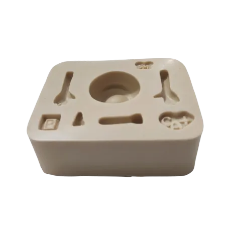Molde de Silicone Monstro Verde P - cód 1759