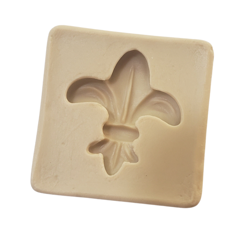 Molde de silicone - Flor de Lis mini cód 189