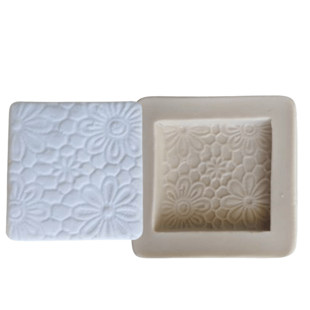 Molde de silicone - Base quadrada floral cód 157