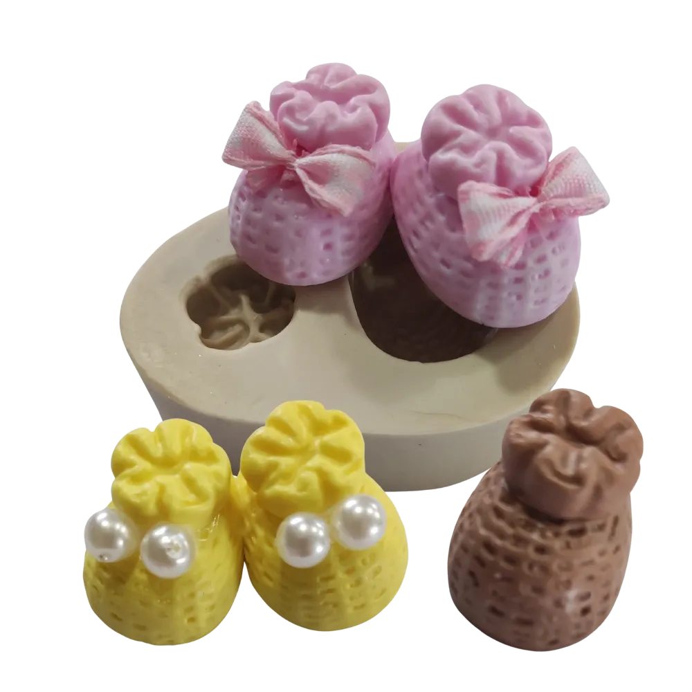 Molde de Silicone para Biscuit Sapatinho de Bebê P - Cód 042