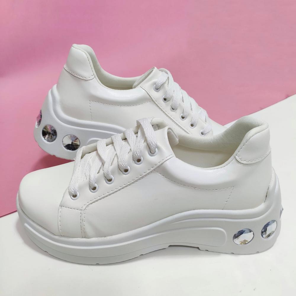 tenis branco com strass