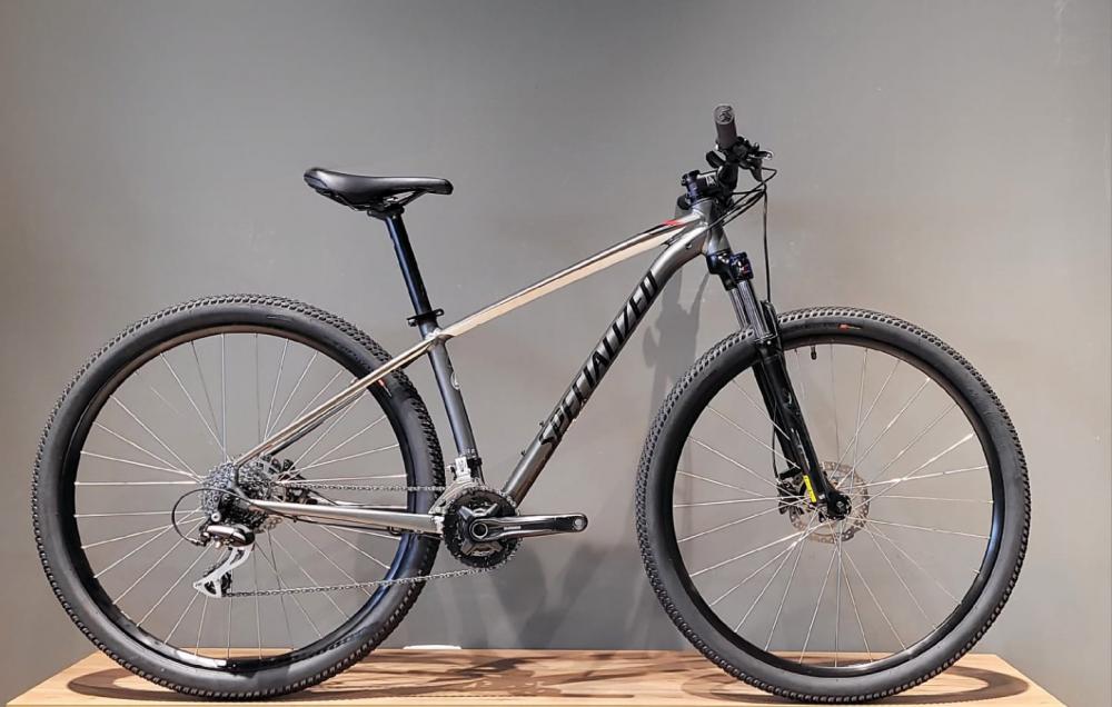 2019 specialized on sale rockhopper sport